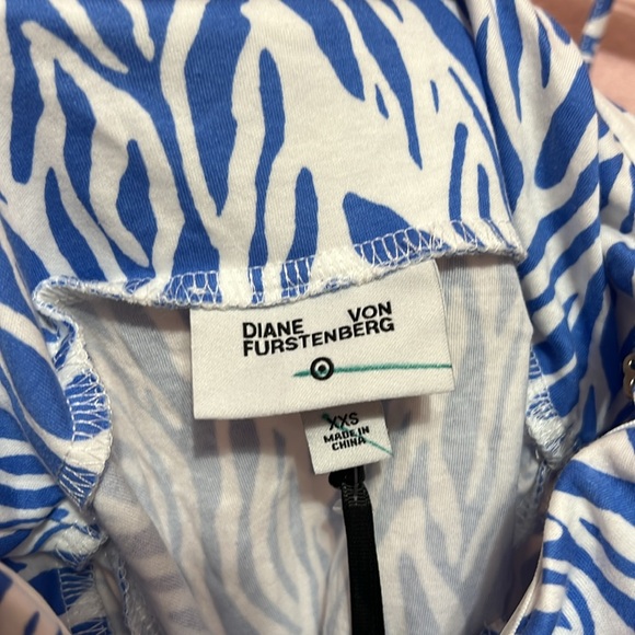 DVF Target Sea Twig Blue and White Tube Top Camisole Blouse Tank. Size XXS - Picture 4 of 10